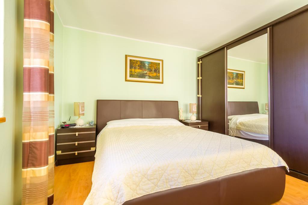 Apartment Manzoni Malinska Luaran gambar