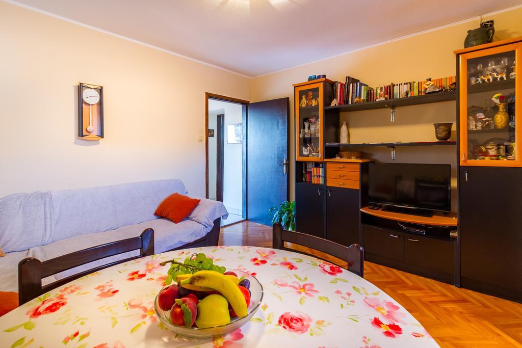Apartment Manzoni Malinska Luaran gambar